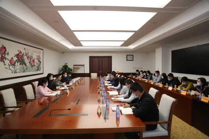 党史学习教育市委宣讲团走进统战系统4.jpg
