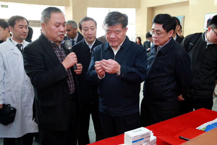 农工党中央来京调研生物医药产业发展.jpg