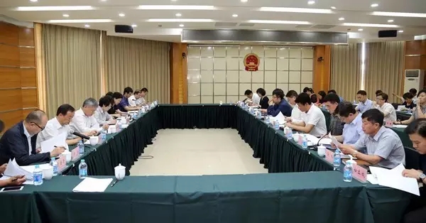 民进中央在京调研土地制度改革..jpg
