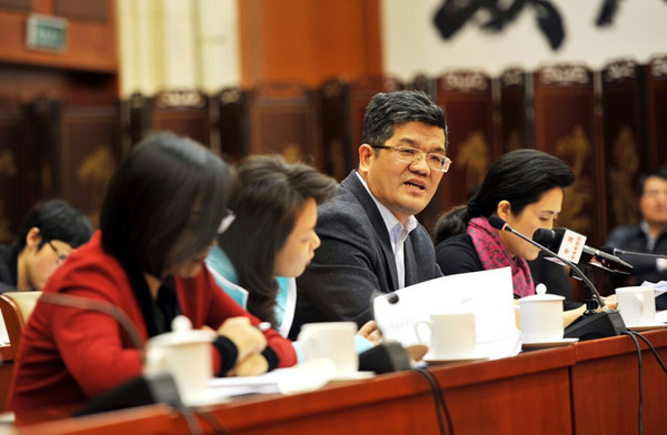 2016年3月-张连起在政协十二届四次会议分组讨论会上_副本.jpg