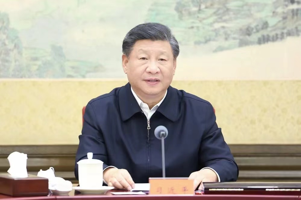 12月26日至27日，中共中央政治局召开民主生活会，中共中央总书记习近平主持会议并发表重要讲话。新华社记者 鞠鹏 摄.jpg