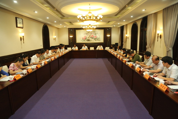 市委统战部“两学一做”专题交流研讨会
