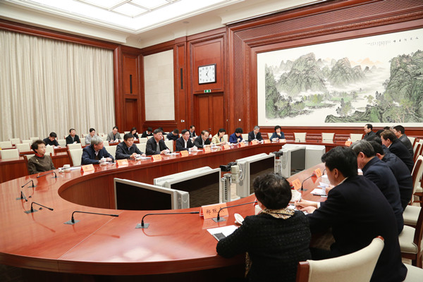郭金龙王安顺吉林与党外人士谈心..jpg