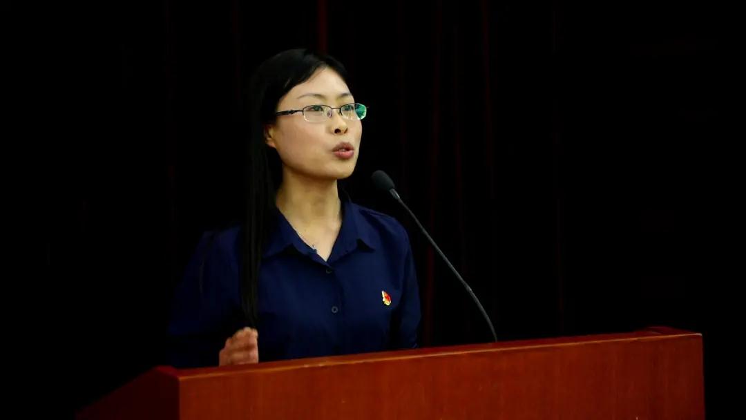 7.教研部党支部 李素军.jpg
