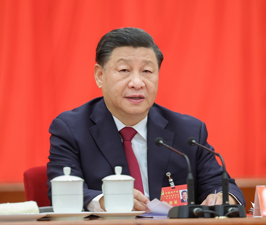 10月23日，中国共产党第二十届中央委员会第一次全体会议在北京人民大会堂举行。习近平同志主持会议并在当选中共中央委员会总书记后作重要讲话。（鞠鹏 摄）.jpg