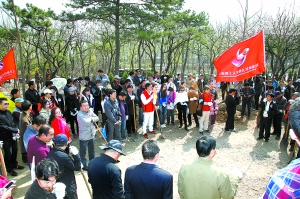 http://bjrb.bjd.com.cn/images/1/bjrb/2013-08/15/03/20130815rb03bRB3Cb001.jpg