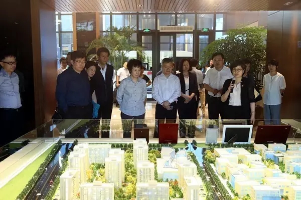 民进中央在京调研土地制度改革.jpg