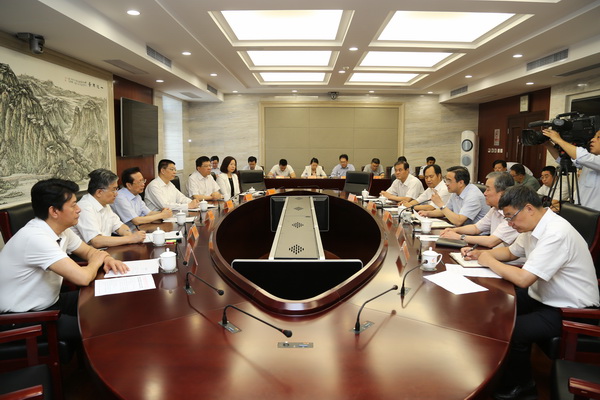 民建中央领导在京调研基层组织建设.jpg