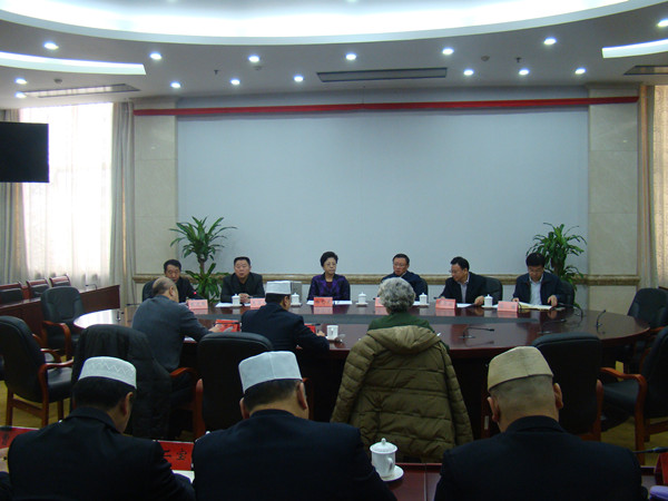丰台区召开区级各宗教团体新一届领导班子座谈会.jpg