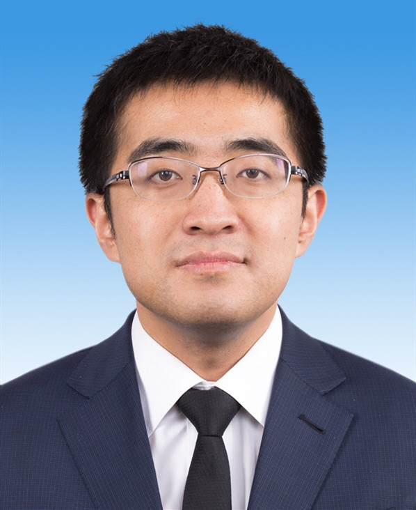 许泽伟.jpg