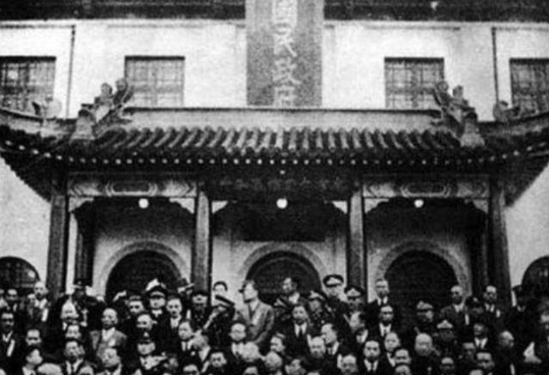 蒋介石发动“四一二”反革命政变1.png