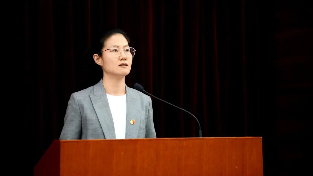 1.教研部党支部 谢伟铭.jpg