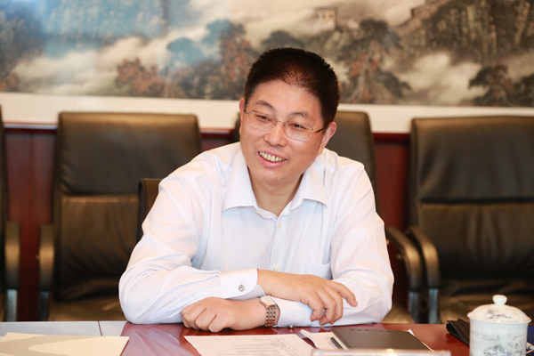 戴均良1.jpg